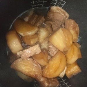 炊飯器☆大根と豚バラ肉の黒糖煮